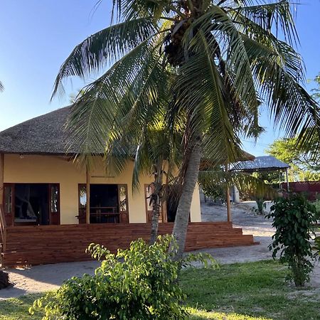 Vilancool Beach Resort Vilanculos Exteriör bild